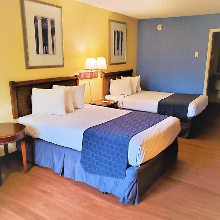 Days Inn By Wyndham Towson Esterno foto
