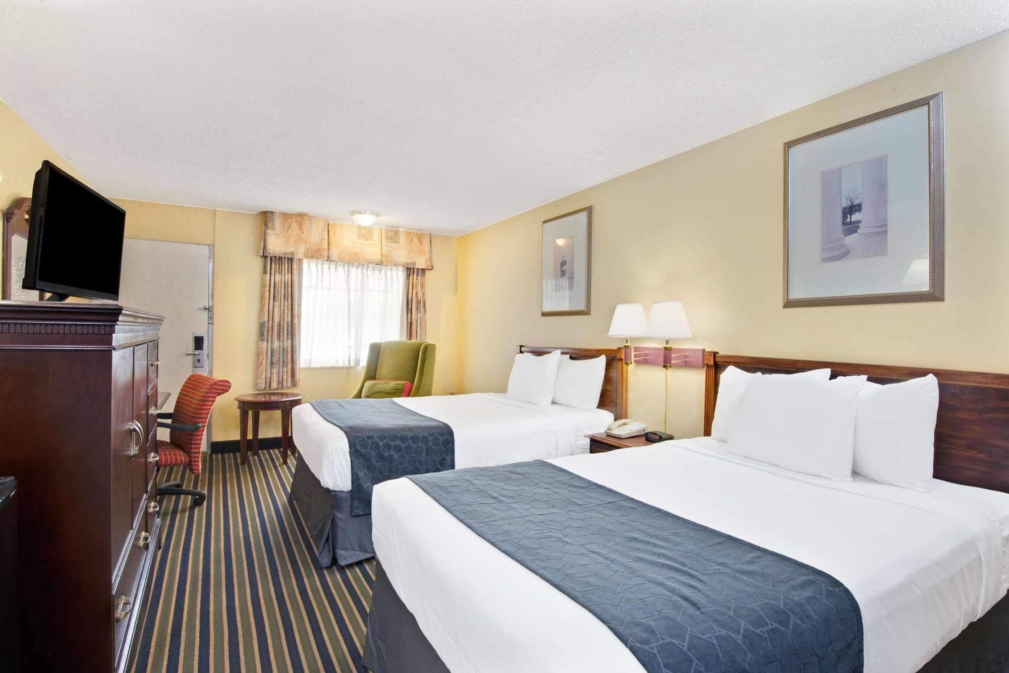 Days Inn By Wyndham Towson Esterno foto