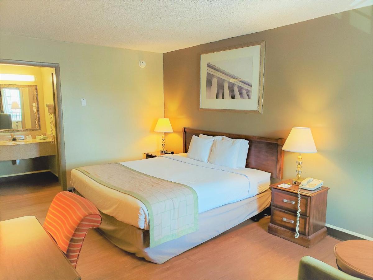 Days Inn By Wyndham Towson Esterno foto