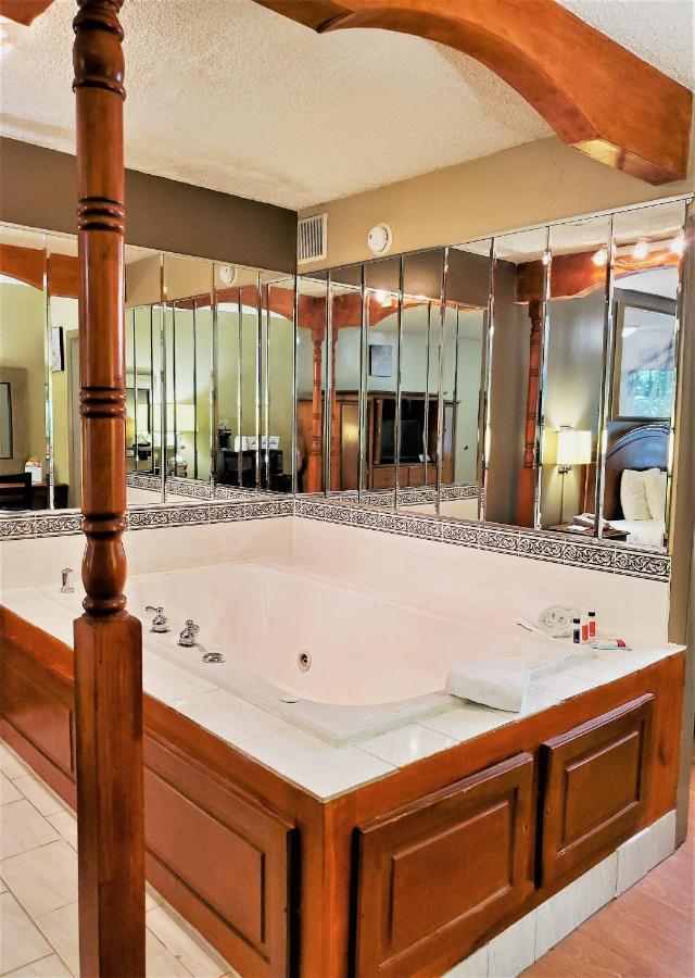 Days Inn By Wyndham Towson Esterno foto